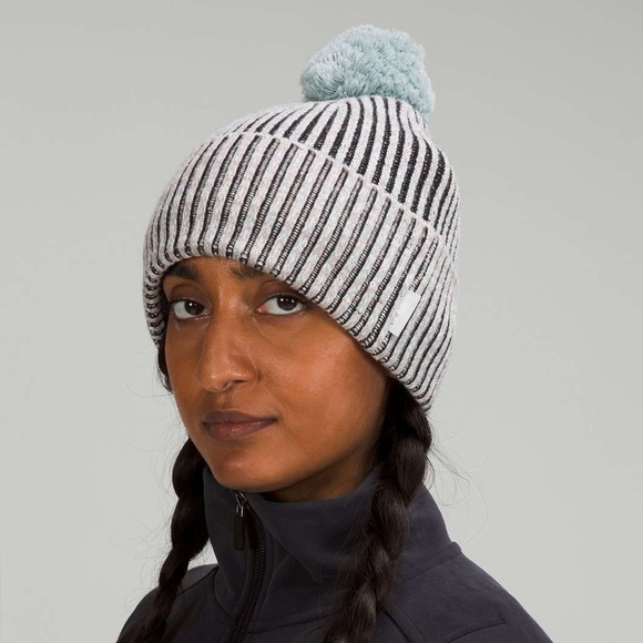 Lululemon Womens Textured Fleece-Lined Knit Beanie main image 4